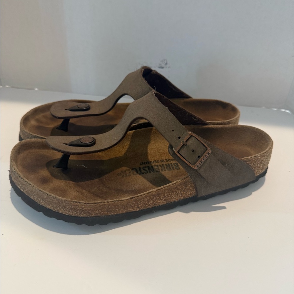 Birkenstock Gizeh thong sandal size 39